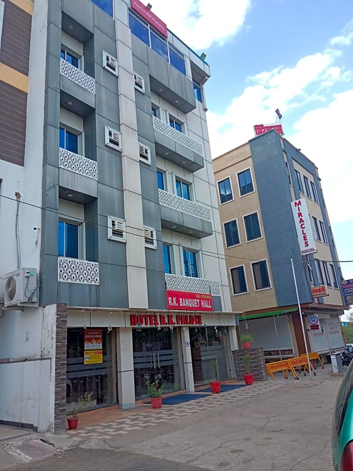 HOTEL R K PALACE