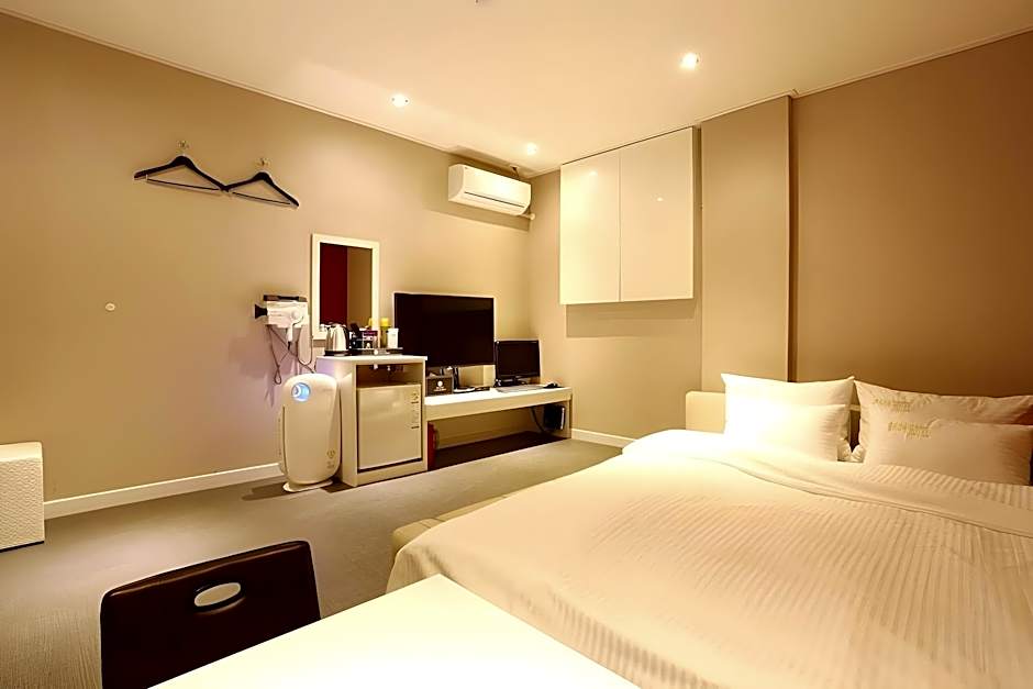 Suwon Galleria Hotel