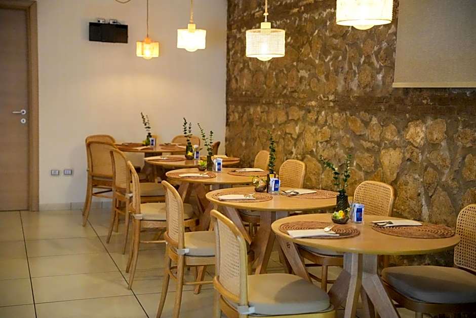 Plana Hotel
