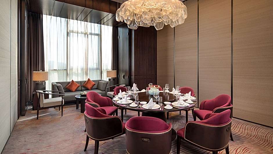 HUALUXE Xiamen Haicang Harbour View By IHG