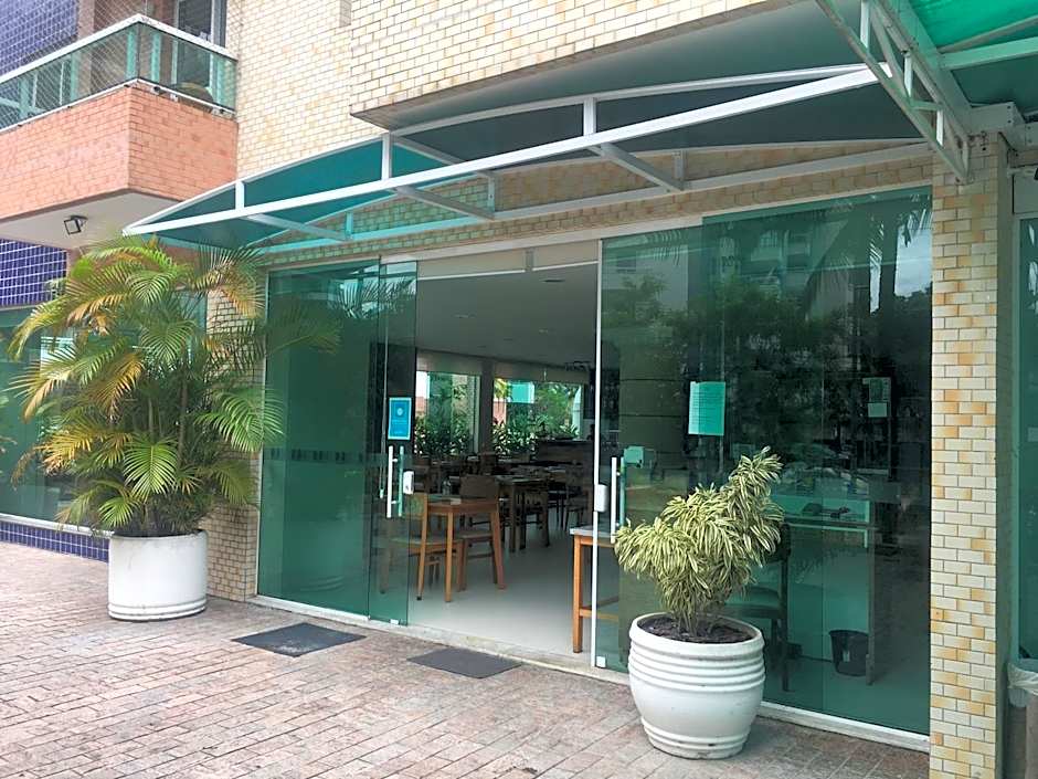 FLAT RIVIERA COM VISTA MAR A 150m DA PRAIA !