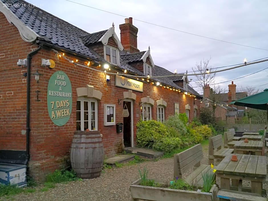 The Half Moon Inn Rushall IP21 4QD