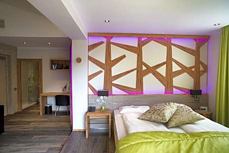 Junior Suite with Lake View