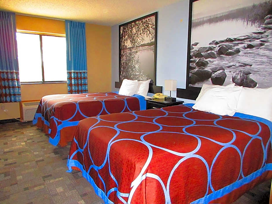 Super 8 by Wyndham Estherville