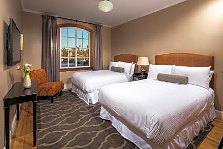 Basic Double Room, 2 Double Beds