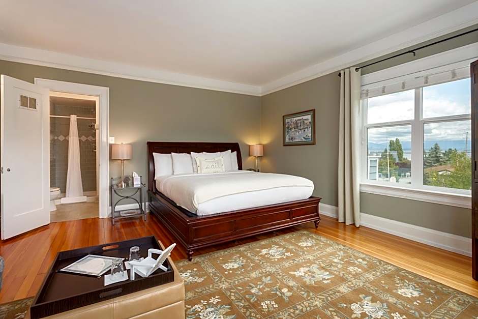 Photo 1 of 4 of Harbor 1 King Bed, View