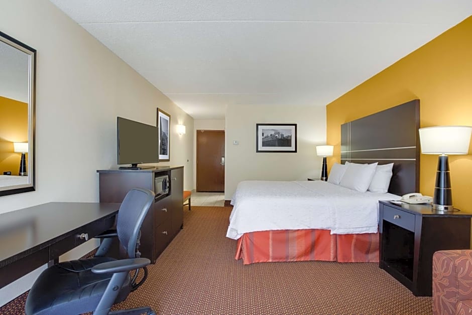 Hampton Inn By Hilton Pittsburgh/West Mifflin