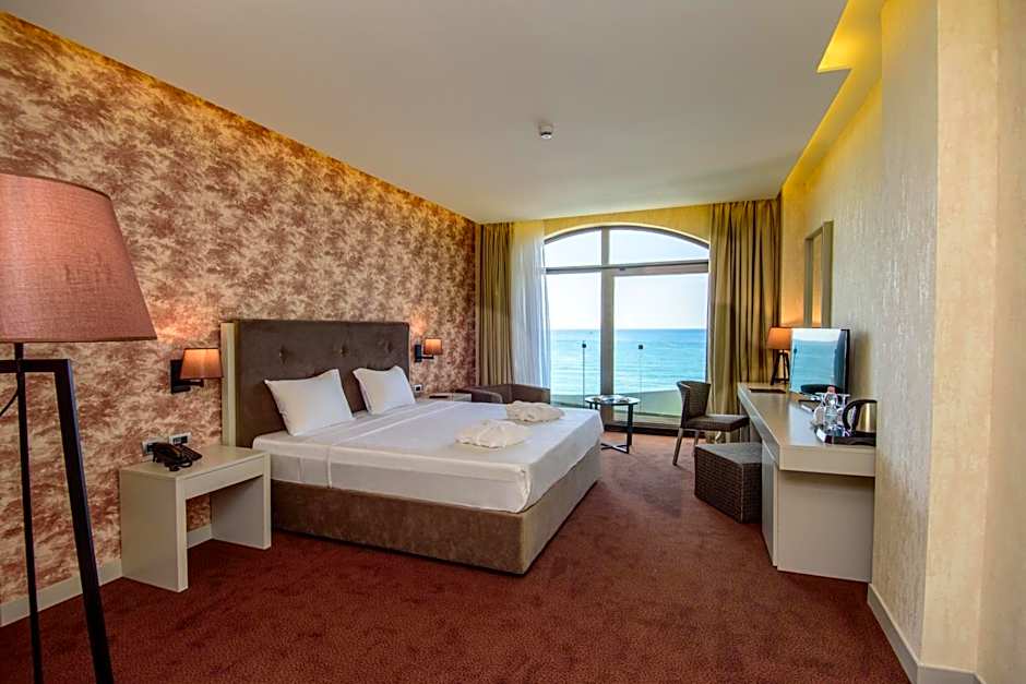 The Grand Gloria Hotel