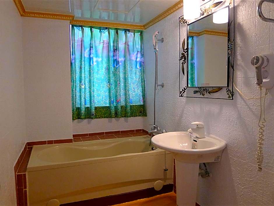 Aloha Hotel Keelung