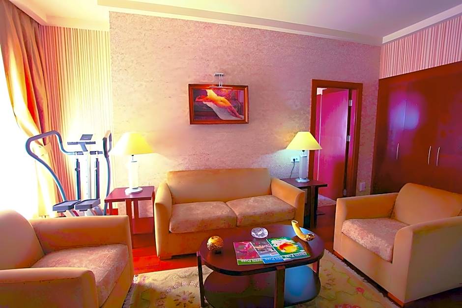 The Green Park Bostanci