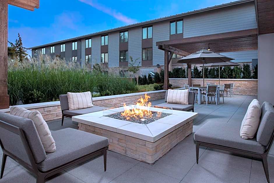 Country Inn & Suites by Radisson, Seattle-Tacoma International Airport, WA