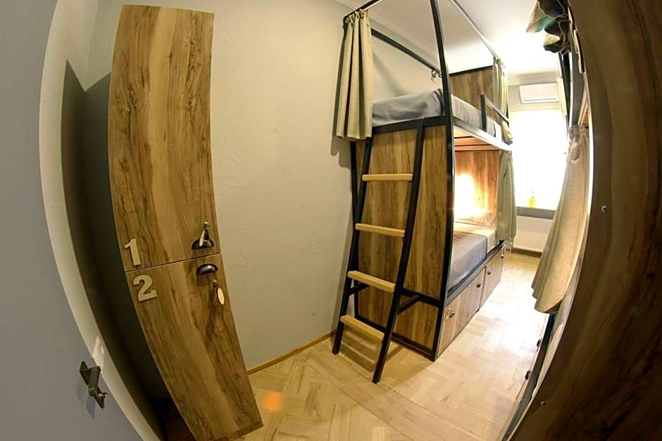 Hostel Nomad