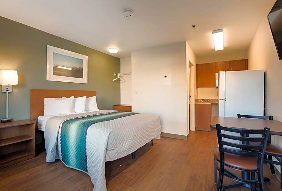 Hometowne Studios Lake Charles - Sulphur