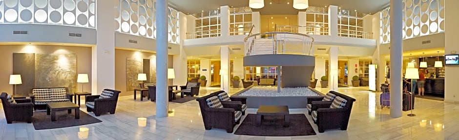 Protur Vista Badía Aparthotel