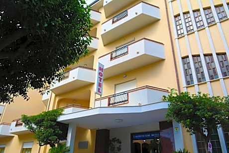 Castelvetere Hotel