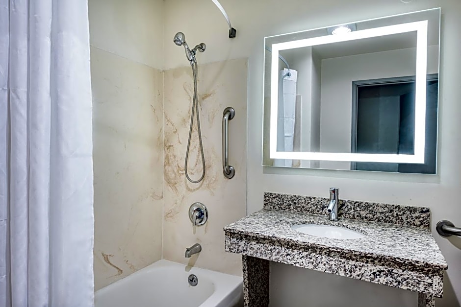 Ramada Limited Bakersfield North