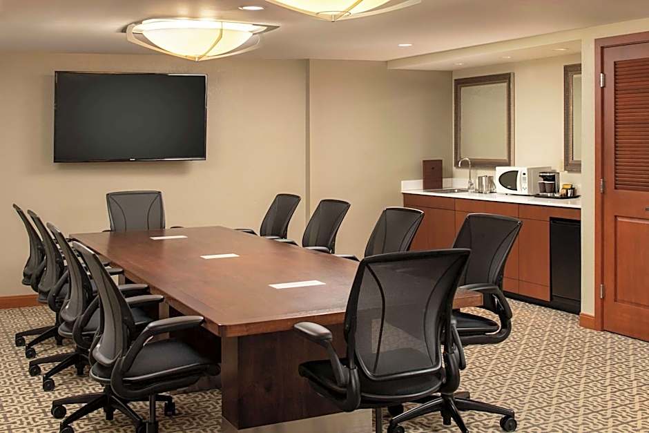 DoubleTree Suites by Hilton Hotel Seattle Airport - Southcenter