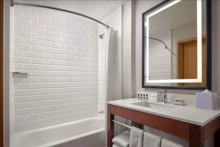 Four Points by Sheraton Rock Springs