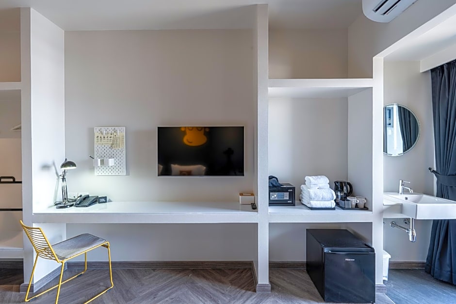 Blu Monkey Hub and Hotel Krabi Town