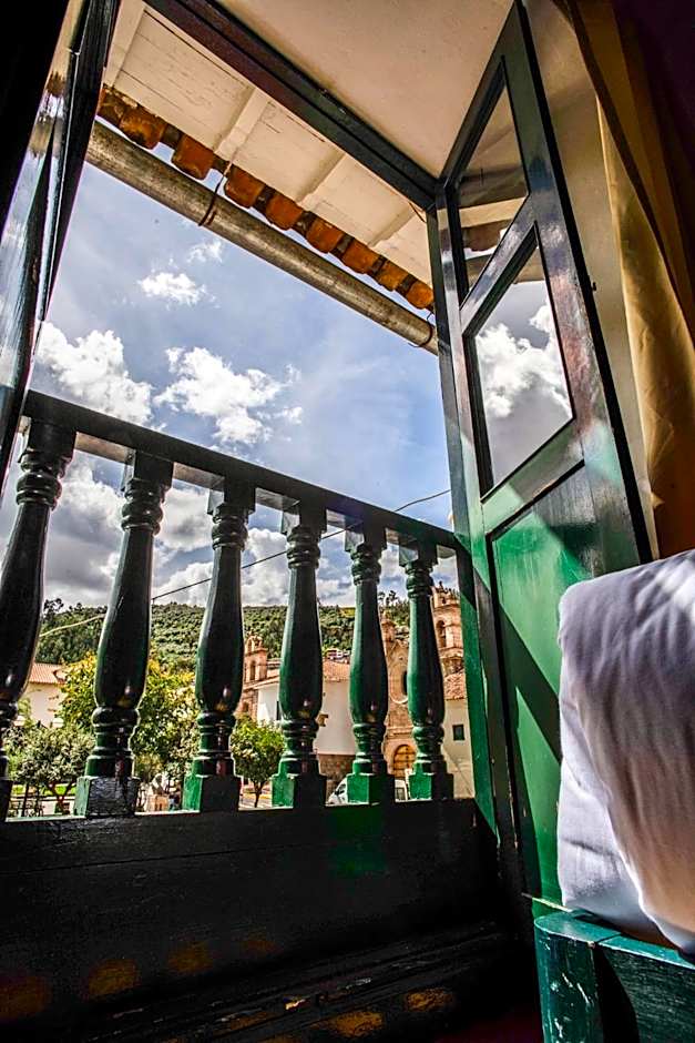 Cusco Plaza Nazarenas
