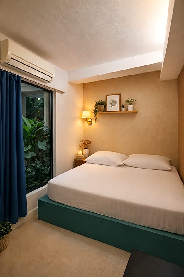 Beds In Garden Hostel