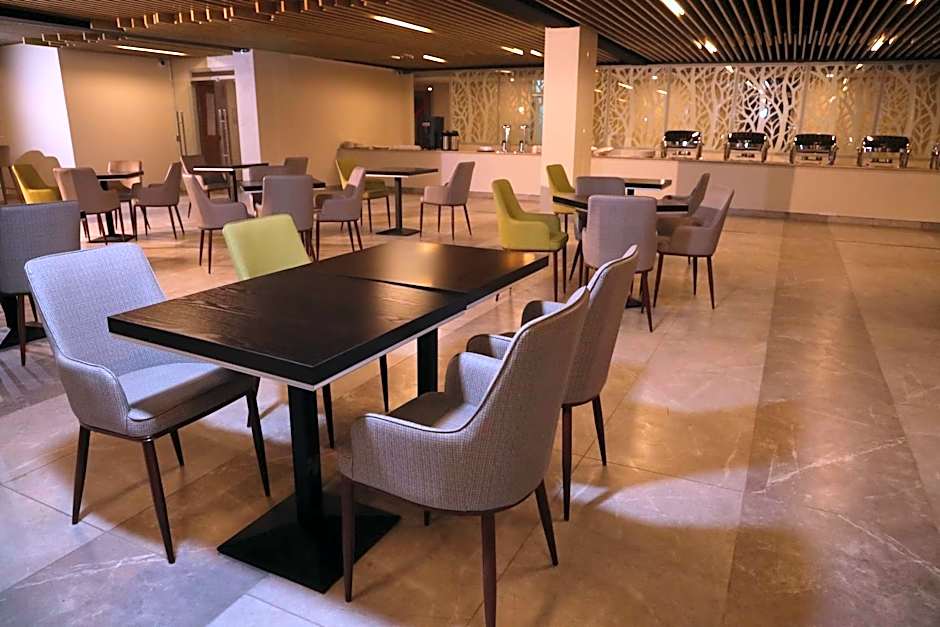 PrideInn Plaza Nairobi Airport