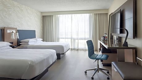 Queen Room - Accessible