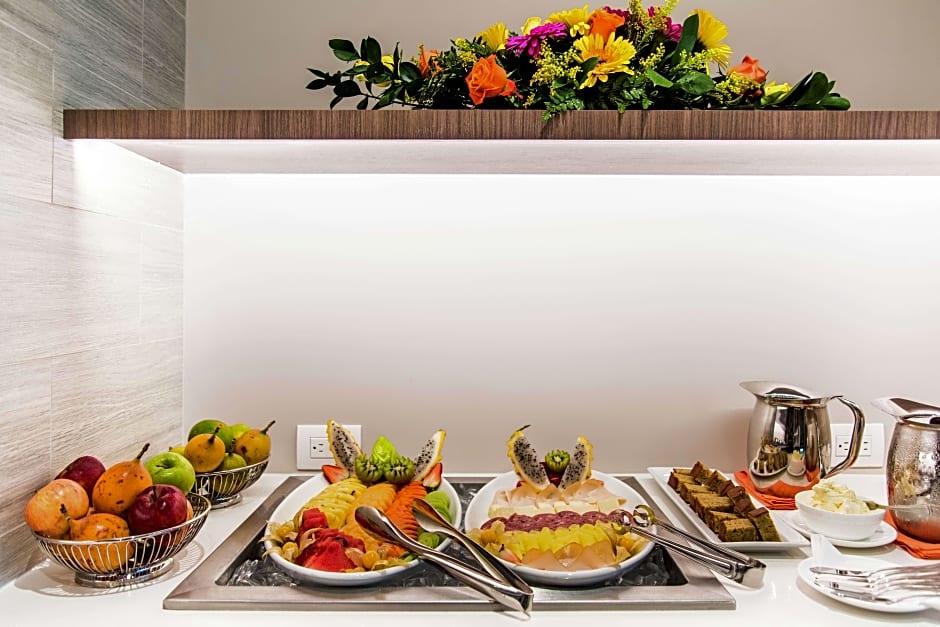 Hampton Inn by Hilton Cucuta