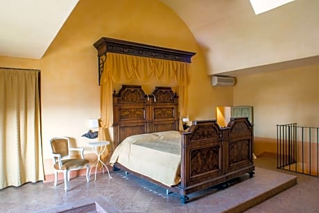 CASA DEI LEONI CAMERA GIALLA