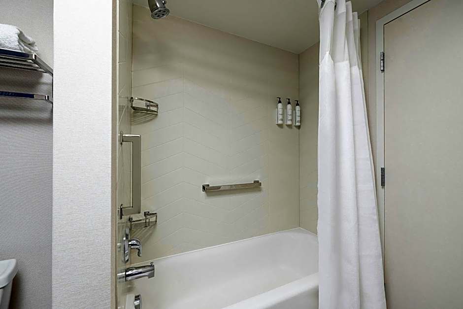 Fairfield Inn & Suites by Marriott Buffalo Airport