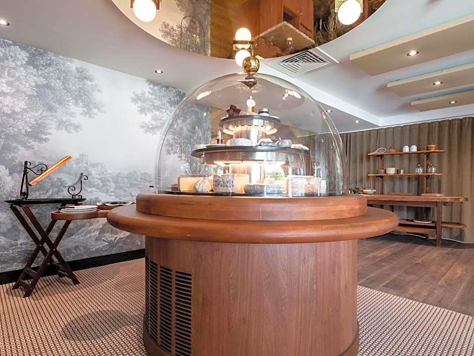 Hotel Mercure Paris Ouest Saint-Germain