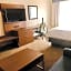 Holiday Inn Express and Suites Cedar Falls Waterloo By IHG