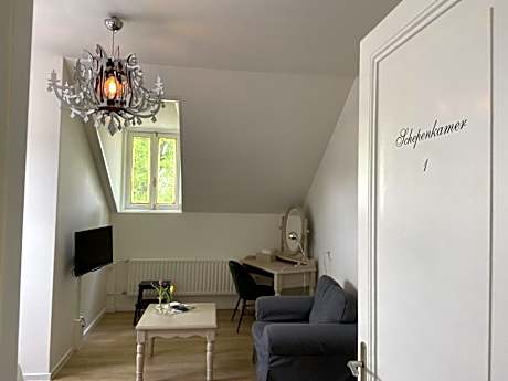 Large Twin Room