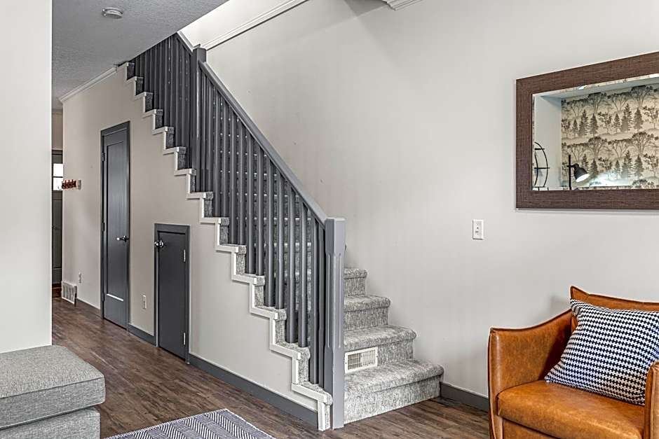 Mystic Chalet managed by Little Sister Getaways