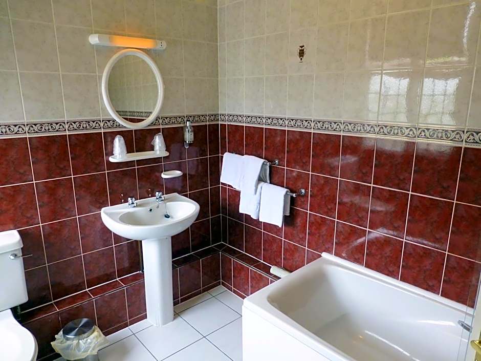 Maes Manor Country Hotel