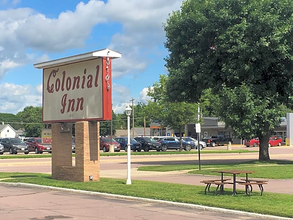 Colonial Inn New Ulm Extended Stay