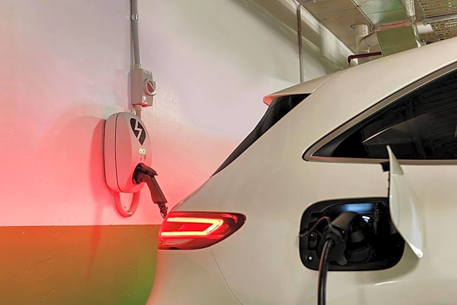 Littomore Suites Kingswood