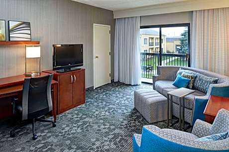 One Bedroom Suite - King