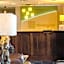 Holiday Inn Hotel Pewaukee-Milwaukee West By IHG
