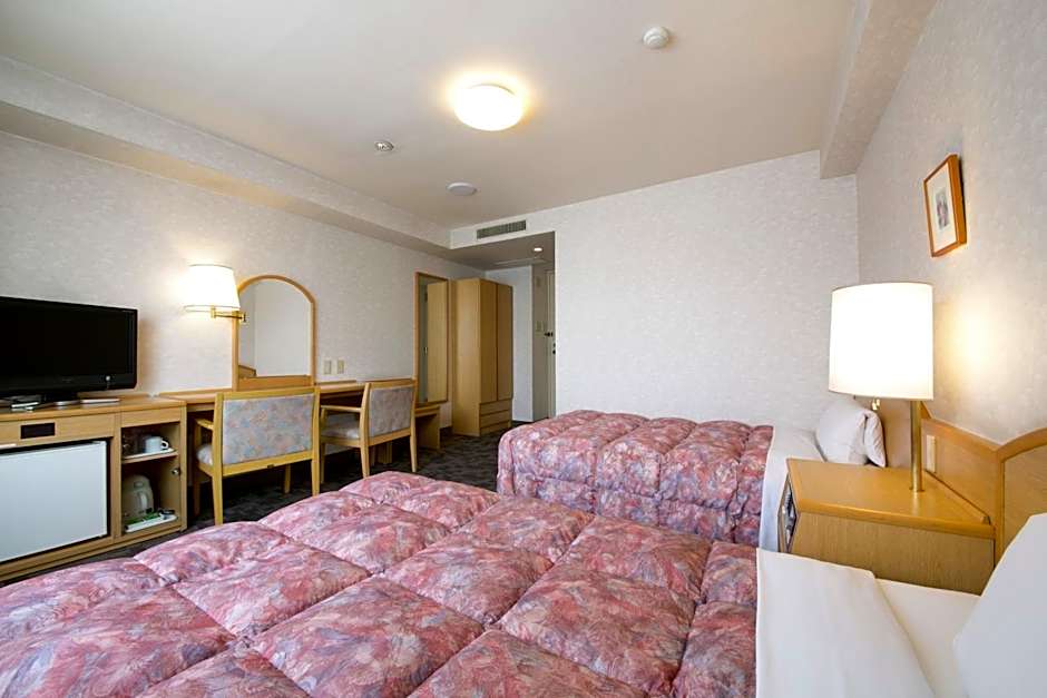 Kuwana Green Hotel