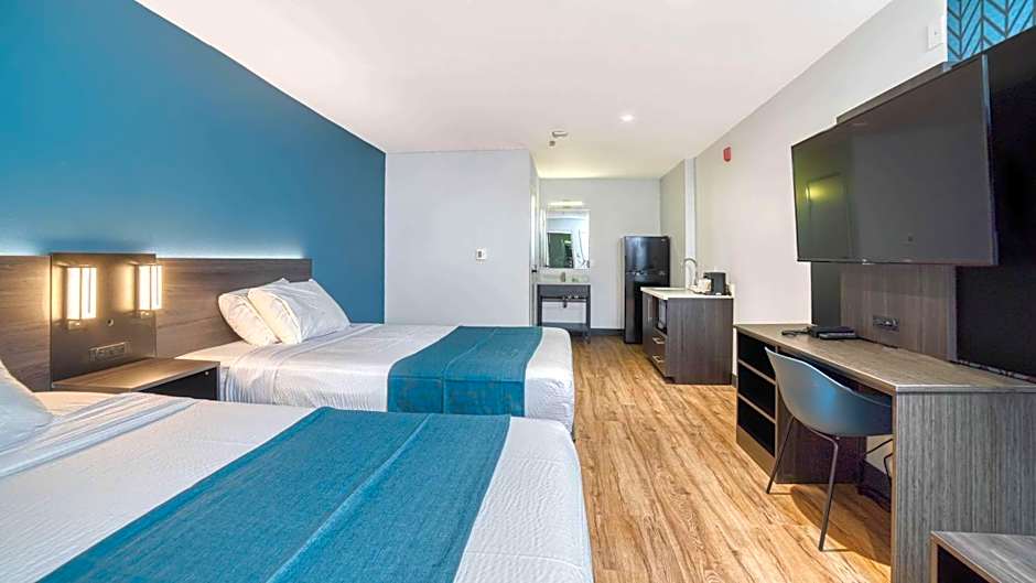 Studio 6 Suites Stockton, CA Waterfront