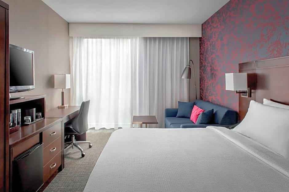 Courtyard by Marriott New York Manhattan / Soho