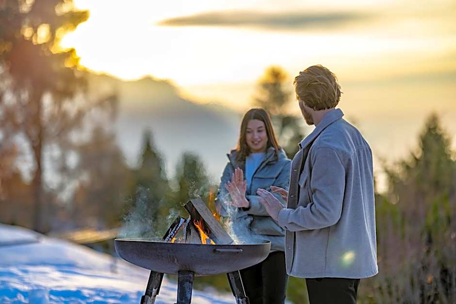 Le Coucou Hotel Restaurant & Lounge-Bar