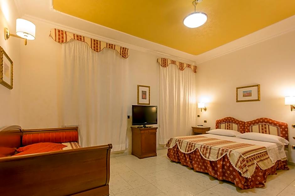 Mariano IV Palace Hotel