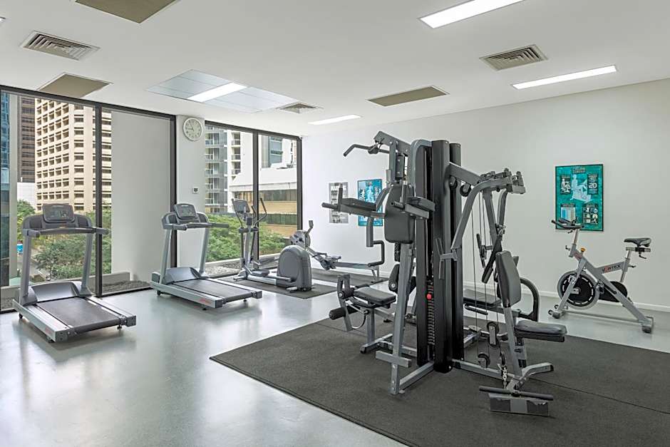 Oaks Brisbane River City Suites