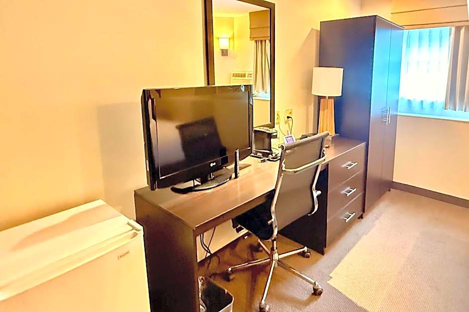 Sleep Inn & Suites Niantic North