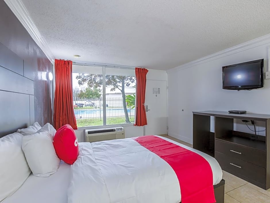 OYO Hotel Baton Rouge - Mead Rd Louisiana