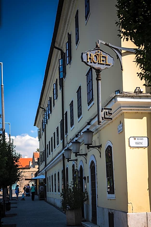 Hotel Klastrom
