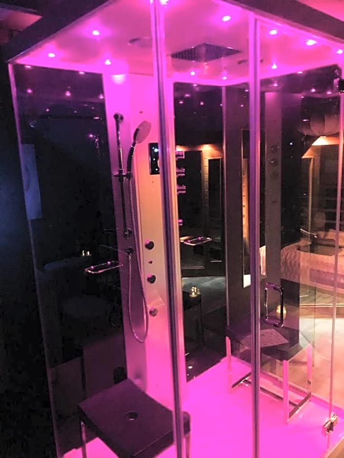 PAUSE NATURE SORBAIS Chambre avec SPA, SAUNA, STREAMING et arrivée autonome