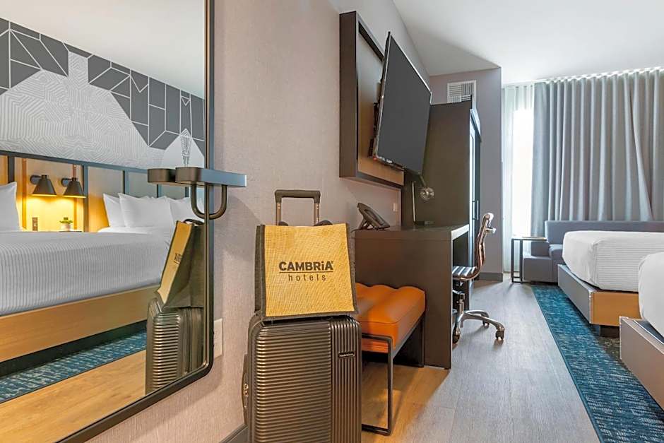 Cambria Hotel Spokane Airport